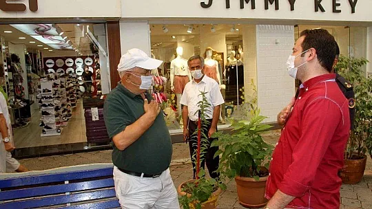 Fethiye'de maske ve sosyal mesafe denetimi