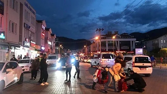 Fethiye'de motosikletle otomobil çarpıştı: 2 yaralı