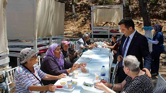 Fethiye'de nesiller 'Babalar Günü' vesilesiyle buluştu