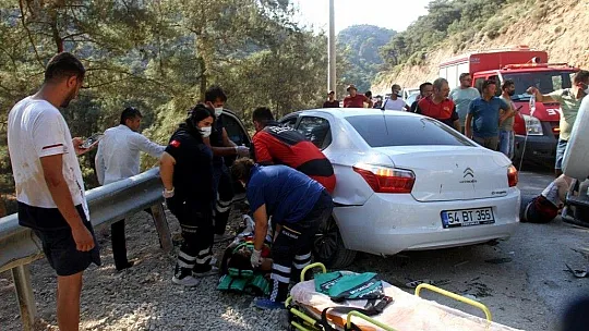 Fethiye'de otomobil ile cip çarpıştı: 8 yaralı