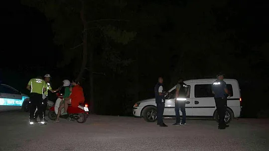 Fethiye'de polis ekiplerinden orman yangınlarına karşı sıkı denetim