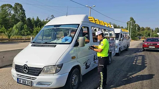 Safari araçları aralıksız denetleniyor
