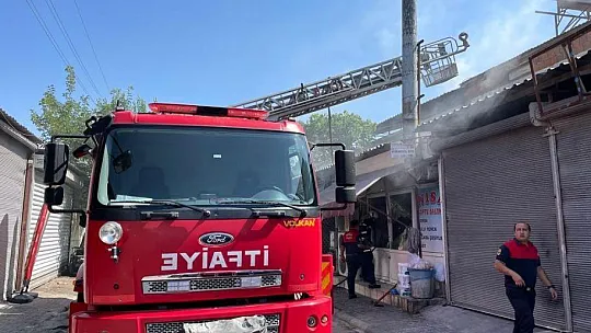 Fethiye'de sanayide yangın