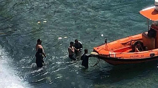 Fethiye'de tekne battı: 6 kişiyi sahil güvenlik ekipleri kurtardı