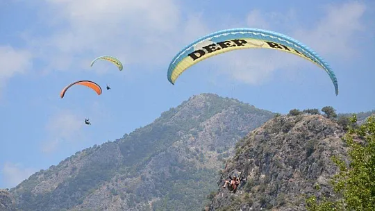 Fethiye'de yamaç paraşütü pilotları üzerinde bilimsel araştırma başlatıldı