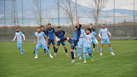 Fethiyespor, Antalya kampında 3-3 berabere kaldı