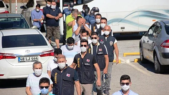 Fuhuş baronunun yıllık geliri dudak uçuklattı