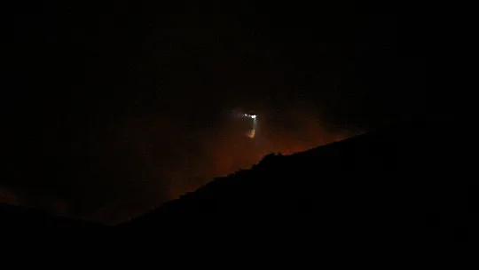 Gece 4 helikopter devreye girdi, Bodrum'da yangın kontrol altına alındı