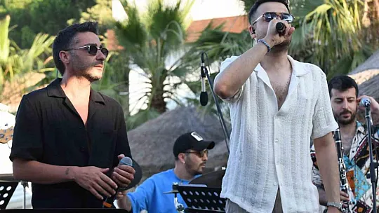 Genç şarkıcıdan Sibel Can'a övgü dolu sözler