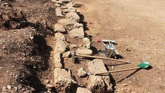 Gizemli Kent 'Thera'da kazılar sürüyor