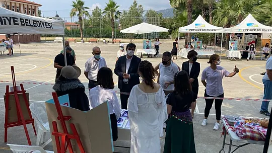 Karaca'dan Göcek Anadolu Lisesi'ne ziyaret