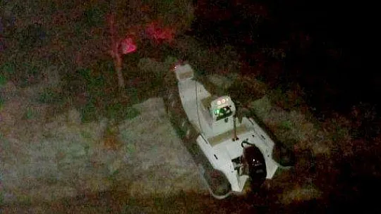 Göcek'te lastik bot kayalıklara çarptı: 2 yaralı
