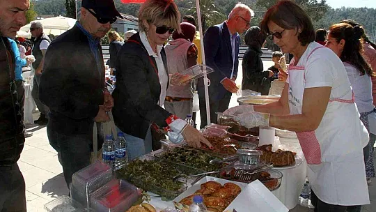 Göcek'te ot yemekleri festivaline ilgi yoğun oldu