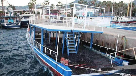 Göçmen kaçakçılığında kullanılan tekne battı