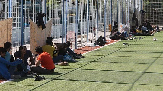 Fethiye'de ormanlık alanda 54 kaçak göçmen yakalandı