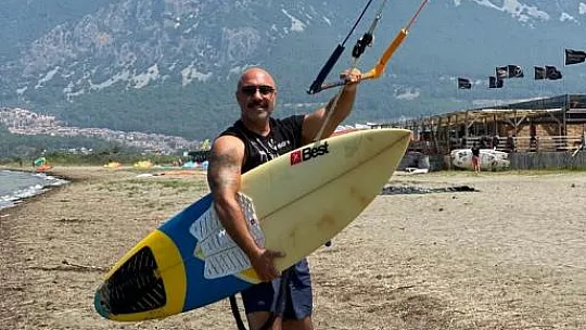 Gökova Körfezi'ni kitesurfçüler renklendiriyor
