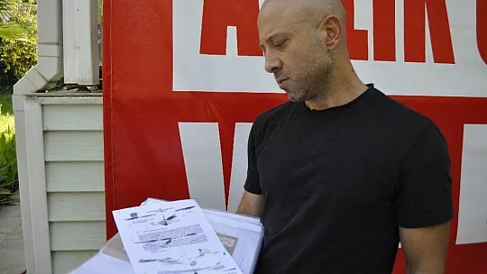 Gürültüden uyuyamayınca açlık grevi başlattı