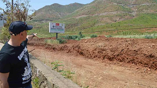 Hatıra Ormanı'nda dikilen fidanlar, toprağın altında kaldı