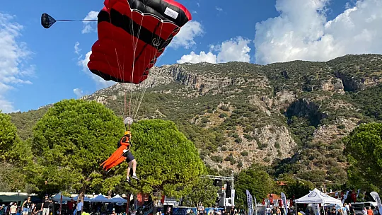 21'nci Ölüdeniz Uluslararası Hava Oyunları festivali başladı