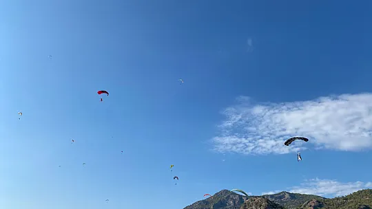 21'nci Ölüdeniz Uluslararası Hava Oyunları festivali başladı