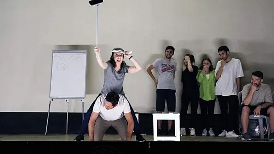 Hayalhane 15 yaşında