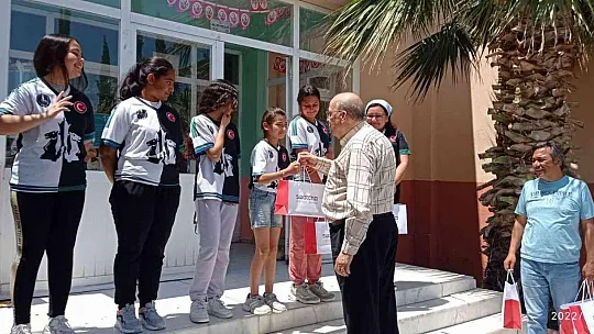 Hayırsever vatandaştan Milaslı satranççılara ödül