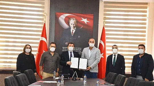 Hayırseverler tarafından Milas'a yapılacak okullar için protokol imzalandı