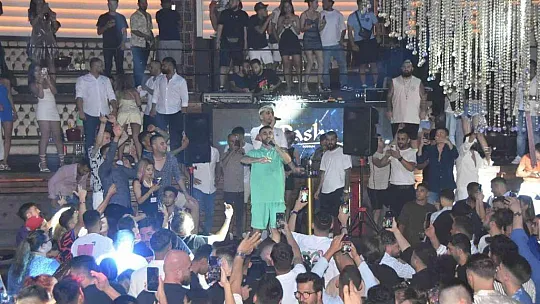 Heijan ve Muti bayramda unutulmaz bir gece yaşattı