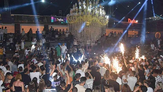 Heijan ve Muti bayramda unutulmaz bir gece yaşattı