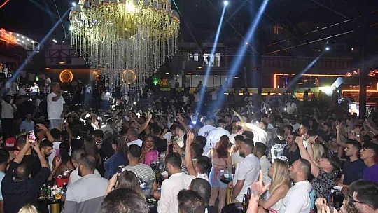 Heijan ve Muti bayramda unutulmaz bir gece yaşattı