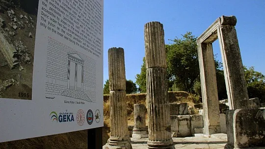 Hekate kutsal alanında sütunlar ortaya çıkıyor