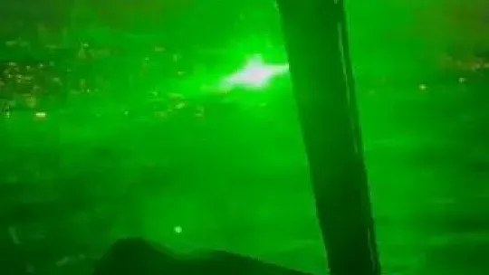 Helikopterine lazer tutulan pilot, 'Lazer geçici körlüğe neden olabilir'