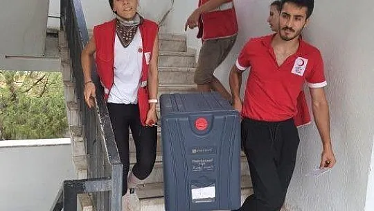 Her gün yaklaşık 4 bin kişilik yemek üretiyorlar