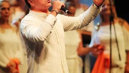 Her notanın bir fidan olması için sahneye çıktılar