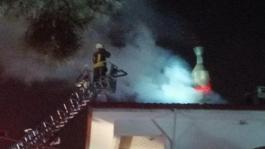 Huzurevindeki baca yangını paniğe neden oldu