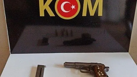 İçki yapımında kullanılan malzemeler ele geçirildi
