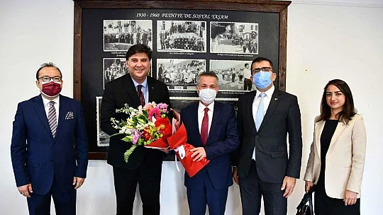 Karaca'ya Öğretmenler Günü Ziyareti