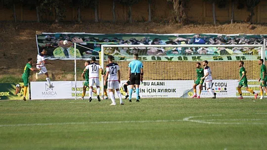 FETHİYESPOR İLK YENİLGİSİNİ ALDI 2-1