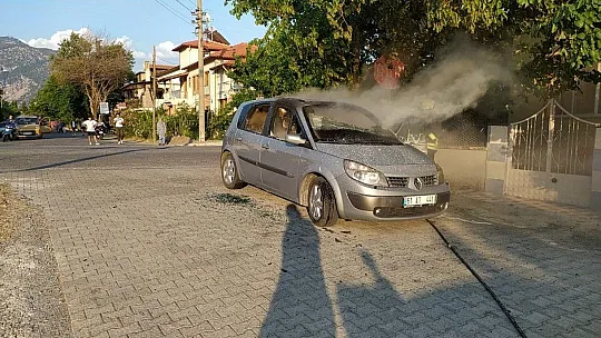 Köyceğiz'de araç yangını