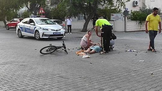 Motosiklet ile bisiklet çarpıştı, 2 yaralı