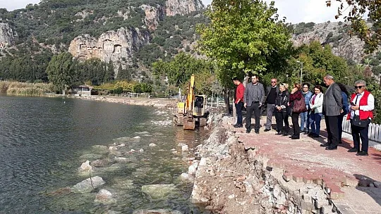 Tezcan 'Dalyan kanalı katlediliyor'