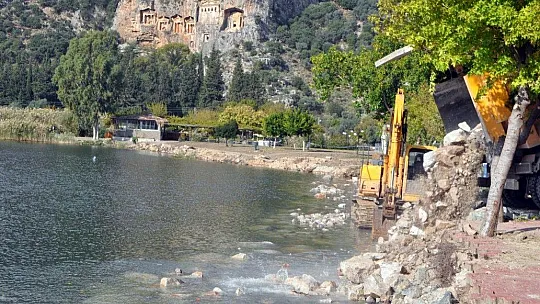 Tezcan 'Dalyan kanalı katlediliyor'