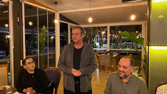 Emrah Doğu'dan iftar yemeği