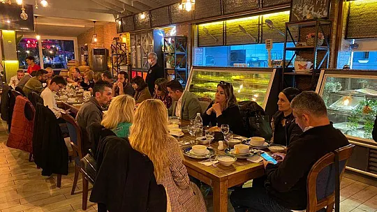 Emrah Doğu'dan iftar yemeği