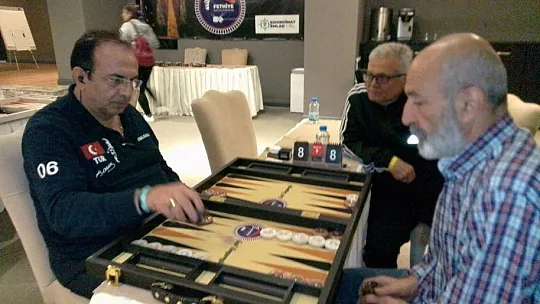 FETHİYE 1'İNCİ TAVLA TURNUVASINA İLGİ YOĞUN OLDU