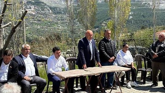 Yakup Otgöz, Seydikemerli vatandaşlarla bayramlaştı
