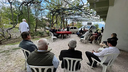 CHP'li vekiller Seydikemer'de vatandaşlarla buluştu