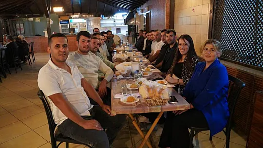 Başkan Akdenizli, Teşkilat Yemeğine Katıldı