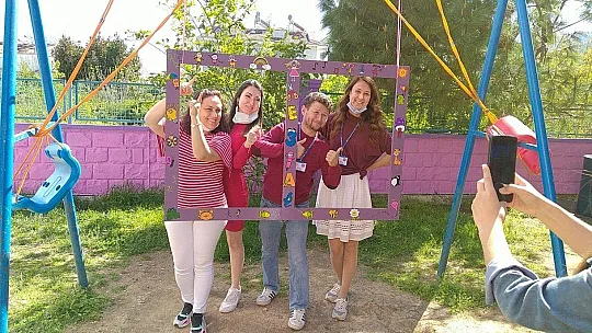 Gün boyu yapılan etkinliklerle doyasıya eğlendiler