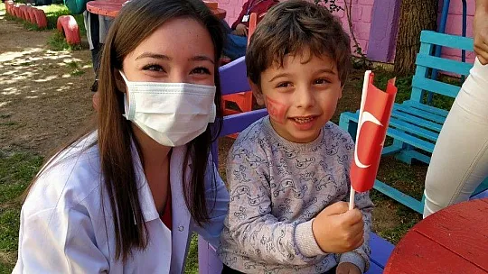 Gün boyu yapılan etkinliklerle doyasıya eğlendiler